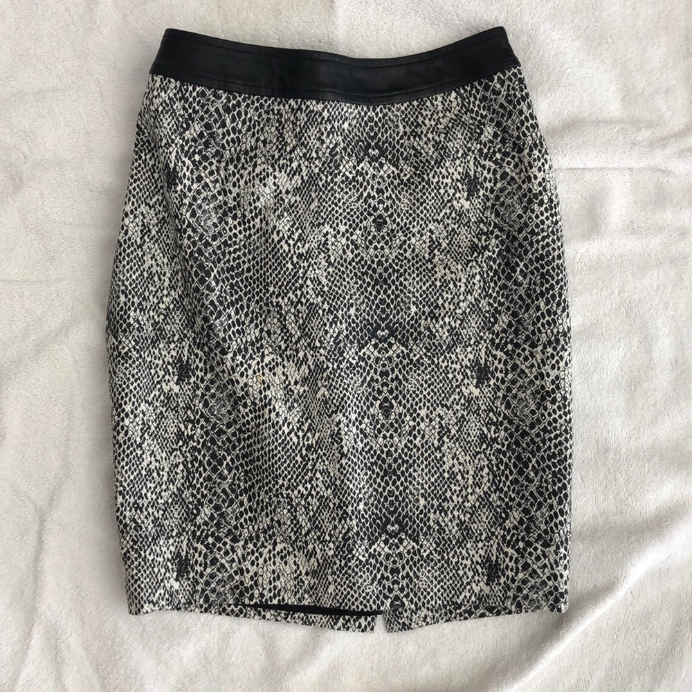 Guess Snake Skin pencil skirt